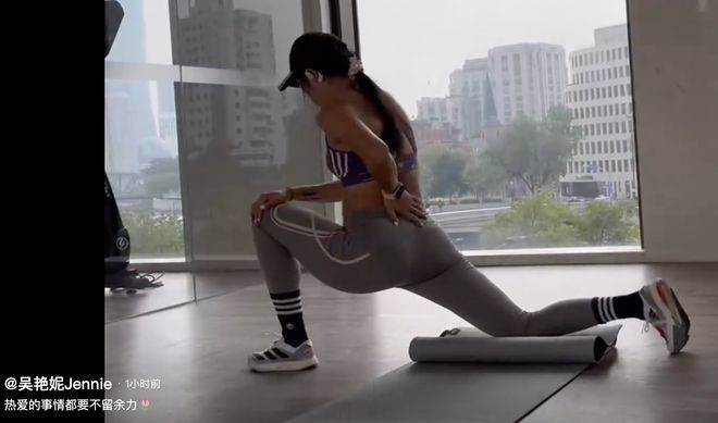 正青春时刻，是每个人一生都值得铭记的珍贵回忆，是时代岁月蹉跎不了的人生烙印，如今的我们应该珍惜青春岁月，用尽分秒尽其价值，致敬一百年前，1921年的他们